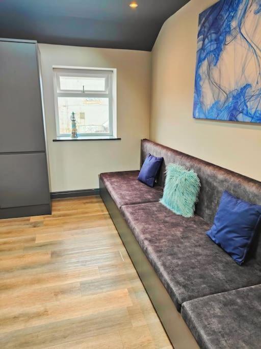 Sloane Modern 2 Bedroom Seafront Apartment Blackpool Dış mekan fotoğraf